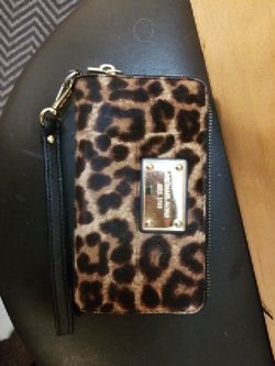 Authentic mk wallet