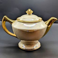 Vintage 22 kt USA Pearl Lusterware Tea Pot. Gorgeous! EUC