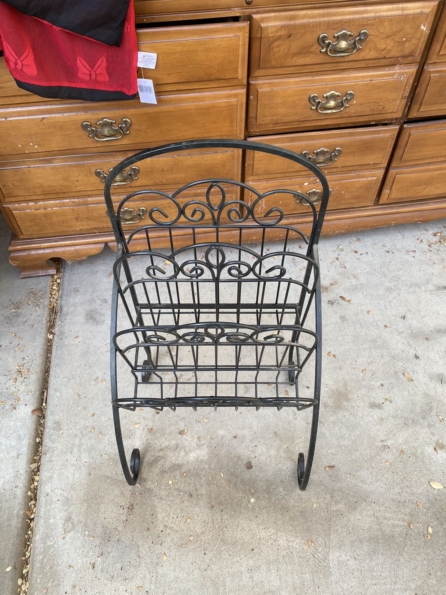 Magazine Rack Heavy Metal