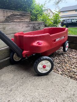 Radio Flyer Pathfinder Red Plastic Two Seater Wagon W/Fold Down Seats HTF