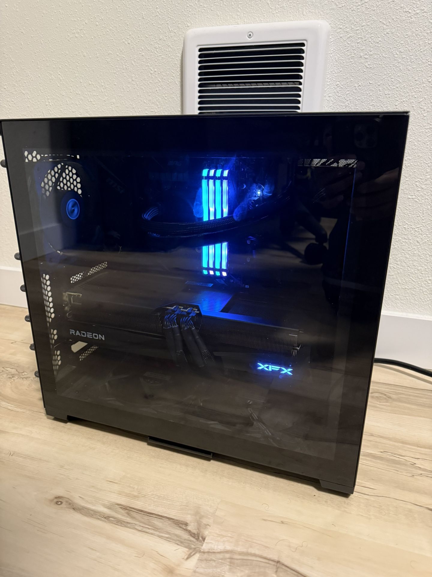High end 9070XT gaming pc