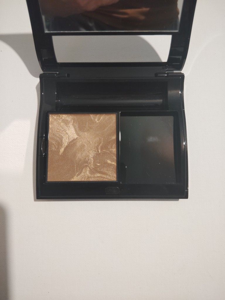 Mary Kay Bronzer In Compact