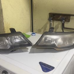 Kia Forte left Right  headlight  