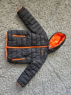 Nike jacket 5-6 years