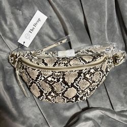 The Drop Preston Bag