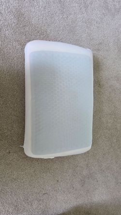 *Please Read Description*Comfort Revolution - Pillow, 24"L x 16"W x 5.75"H