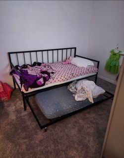 Daybed/trundle bed
