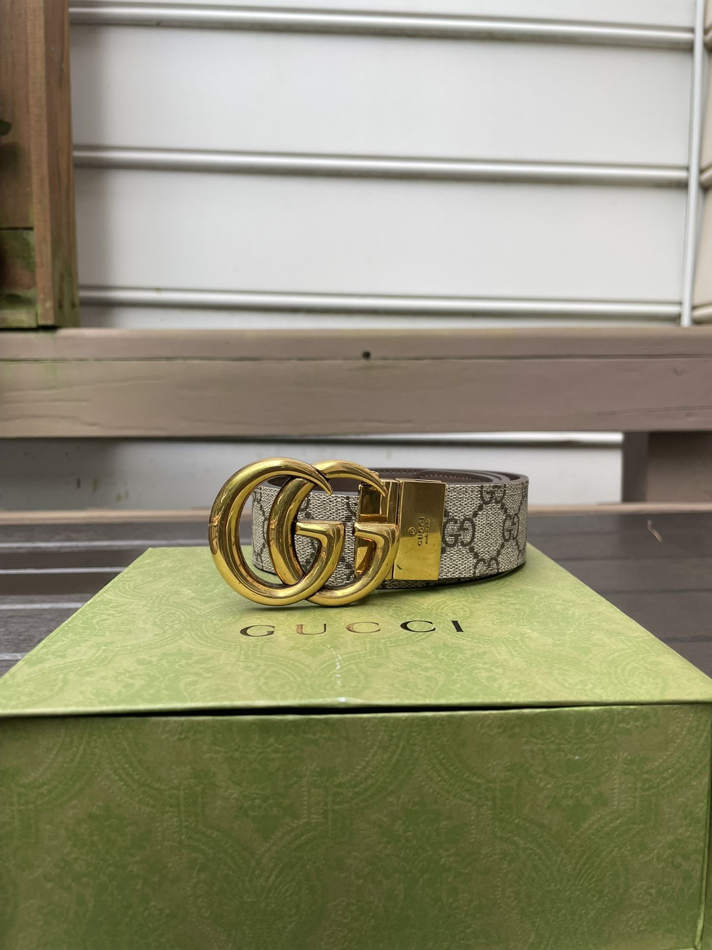 Men's Reversible Gucci Belt With Double GG buckle