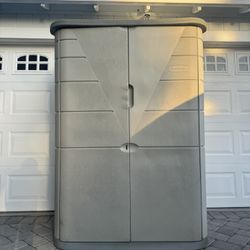 Rubbermaid Outdoor Storage Shed