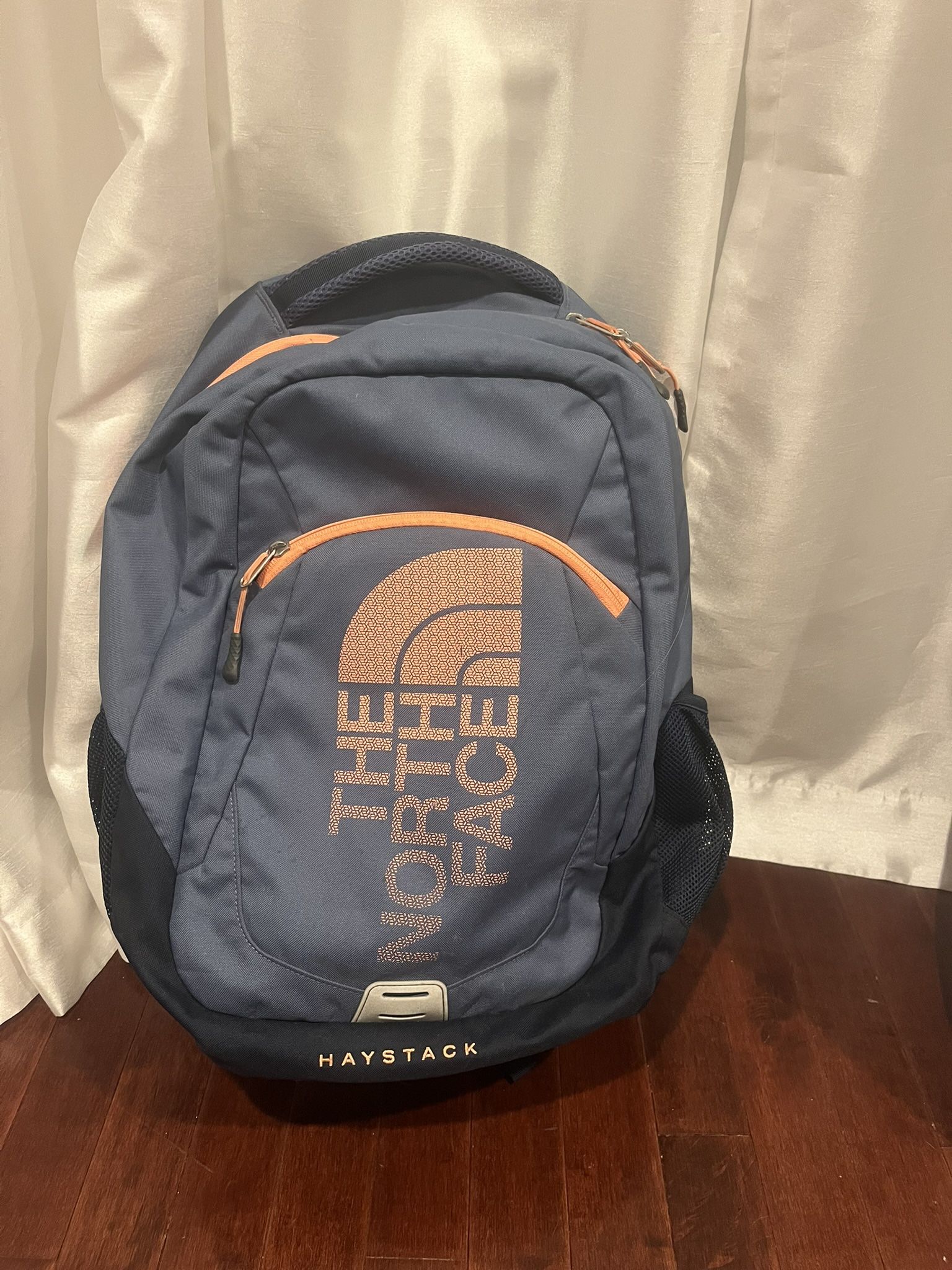 Northface large backpack like new