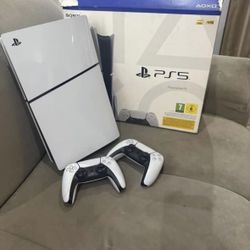 PS5 slim 1TB With Two Pads Only 