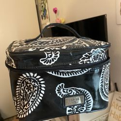 cosmetic bag / case
