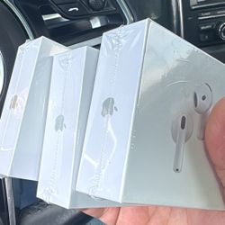 airpods !!!!! 4th gen noise cancellation  Real no fakes here straight from apple!!!!!!