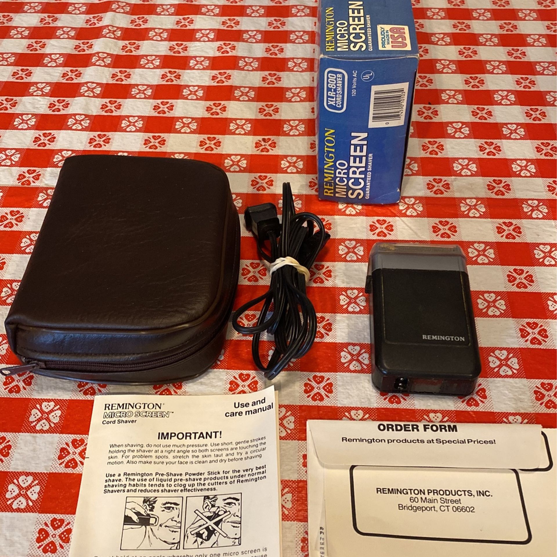 Remington Micro Screen Cord Shaver XlR -800 and travel case