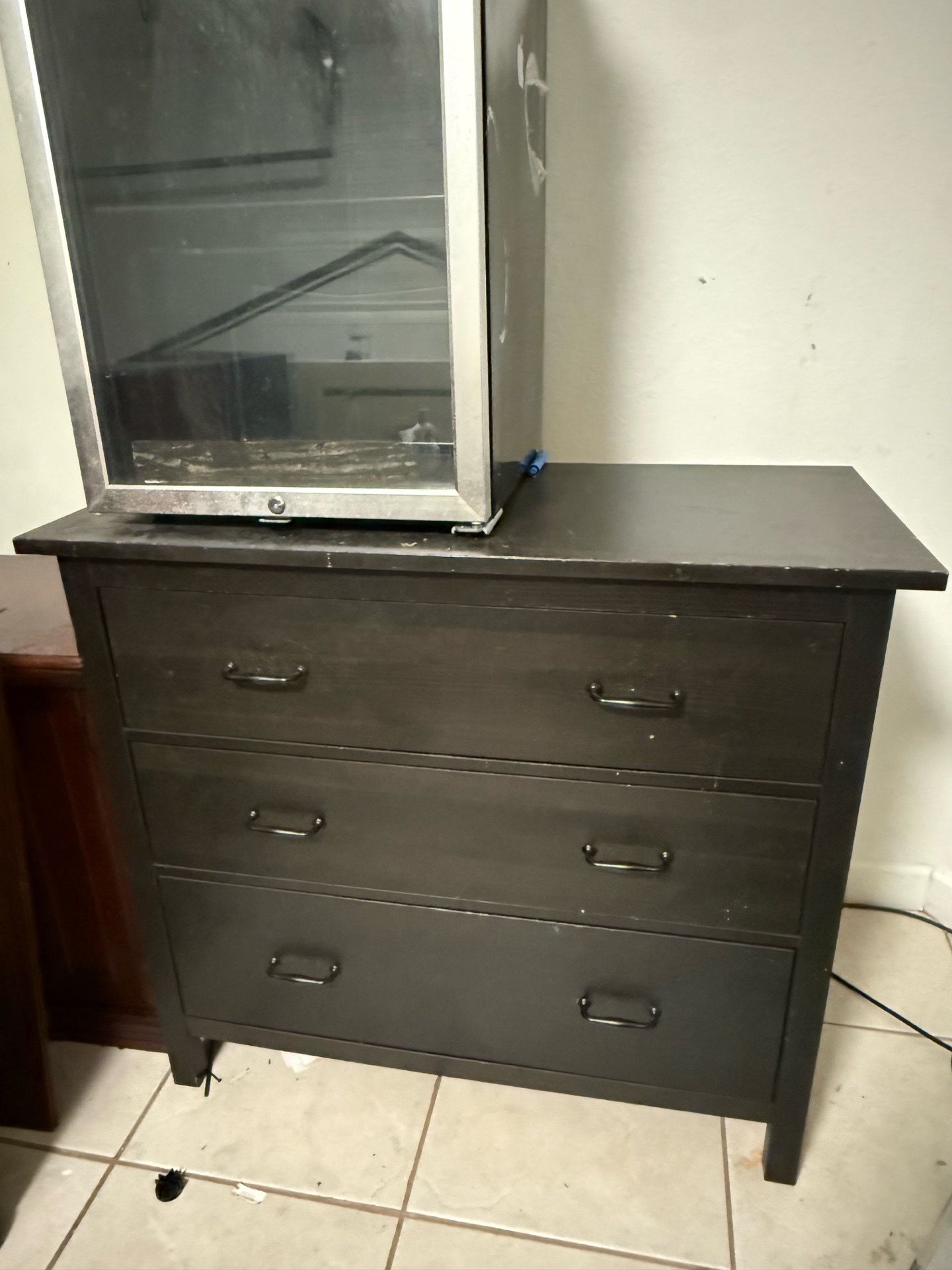 Black dresser free