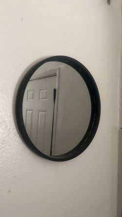Round Mirror