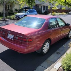 2000 Toyota Camry