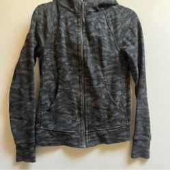 Lululemon Athletica Camo scuba full zip hoodie Sz 6
