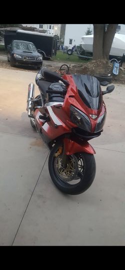 2003 Kawasaki 900 zr 11,100 miles