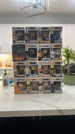 16 Funko Pops Bundle - Star Wars, Marvel, Witcher, Enchanto (Some Box Damage)