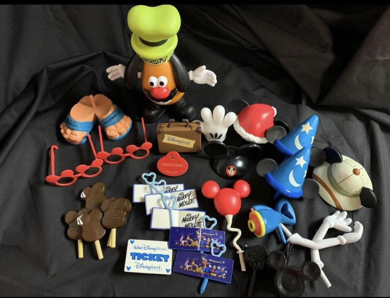 Mr. Mrs. Potato Head Disney Parks Accessories  Lot Of 25 and Potato Head