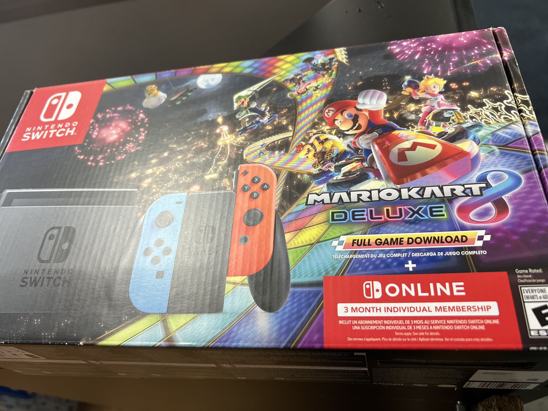 Nintendo Switch - Mario Kart 8 Deluxe Edition 