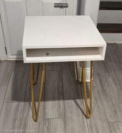 White Side Table with Gold Hairpin Legs