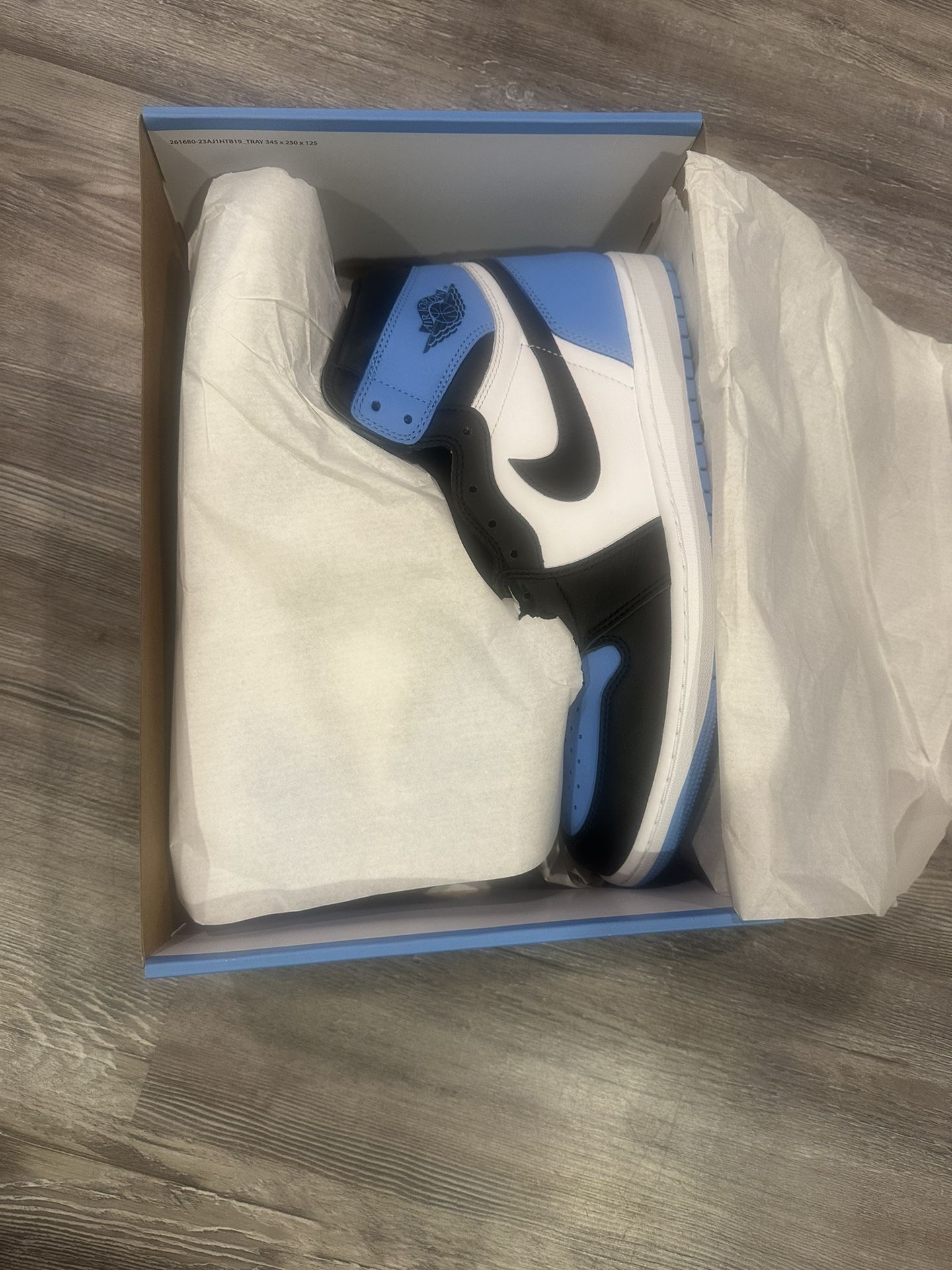 Air Jordan 1 High Og Unc Size 13 Brand New 