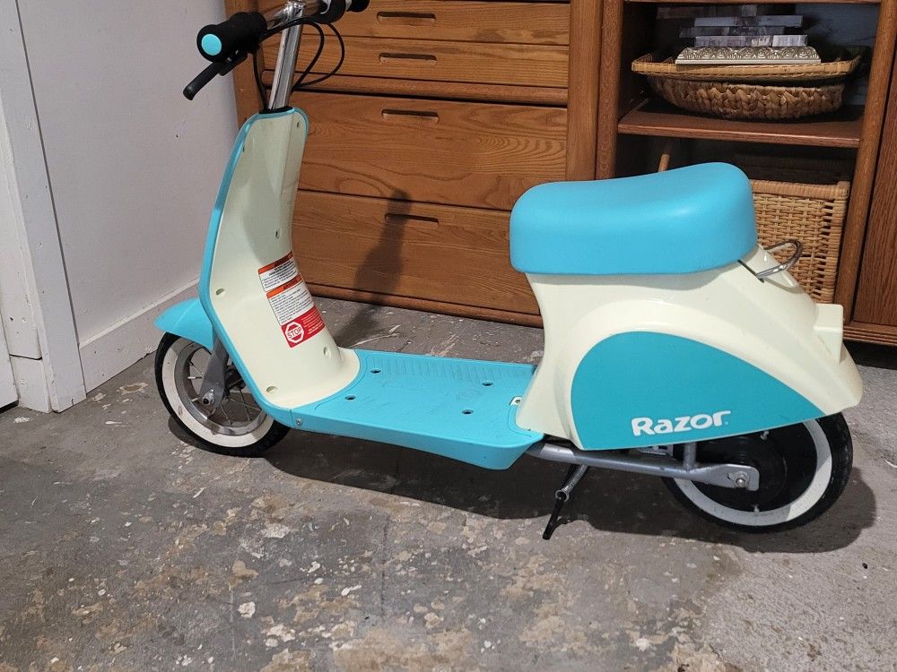 Razor Kid Moped
