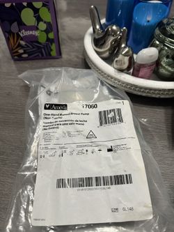 Amēda One-Handed Manual Breast Pump