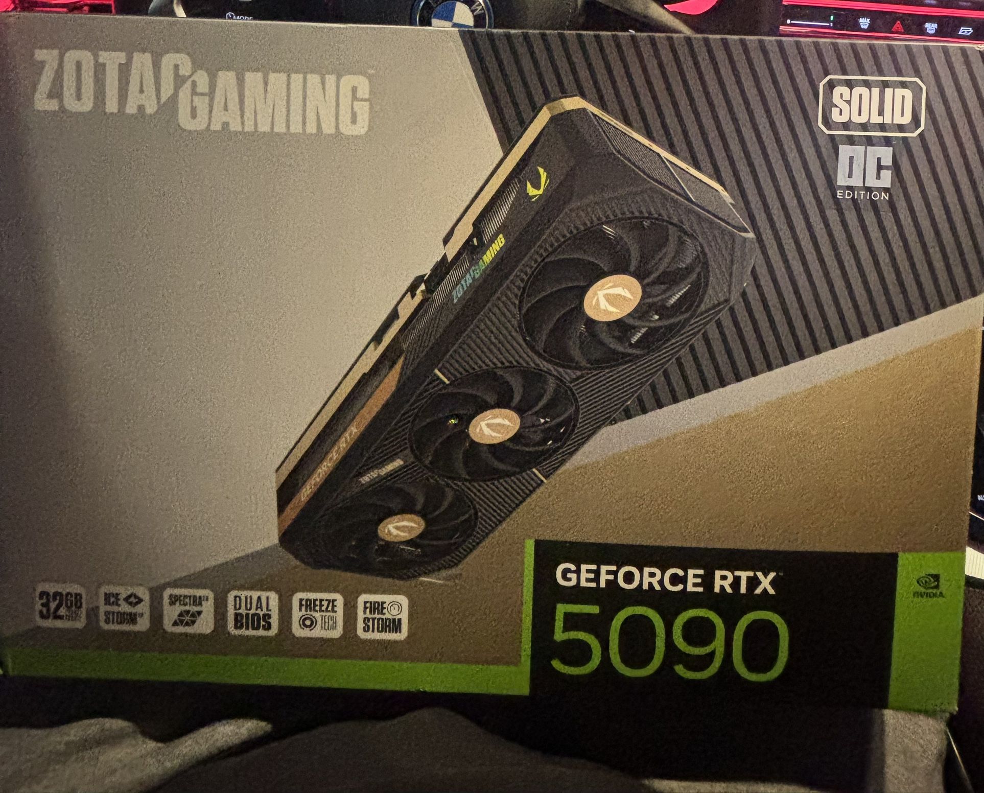 ZOTAC GAMING GEFORCE RTX 5090 SOLID OC