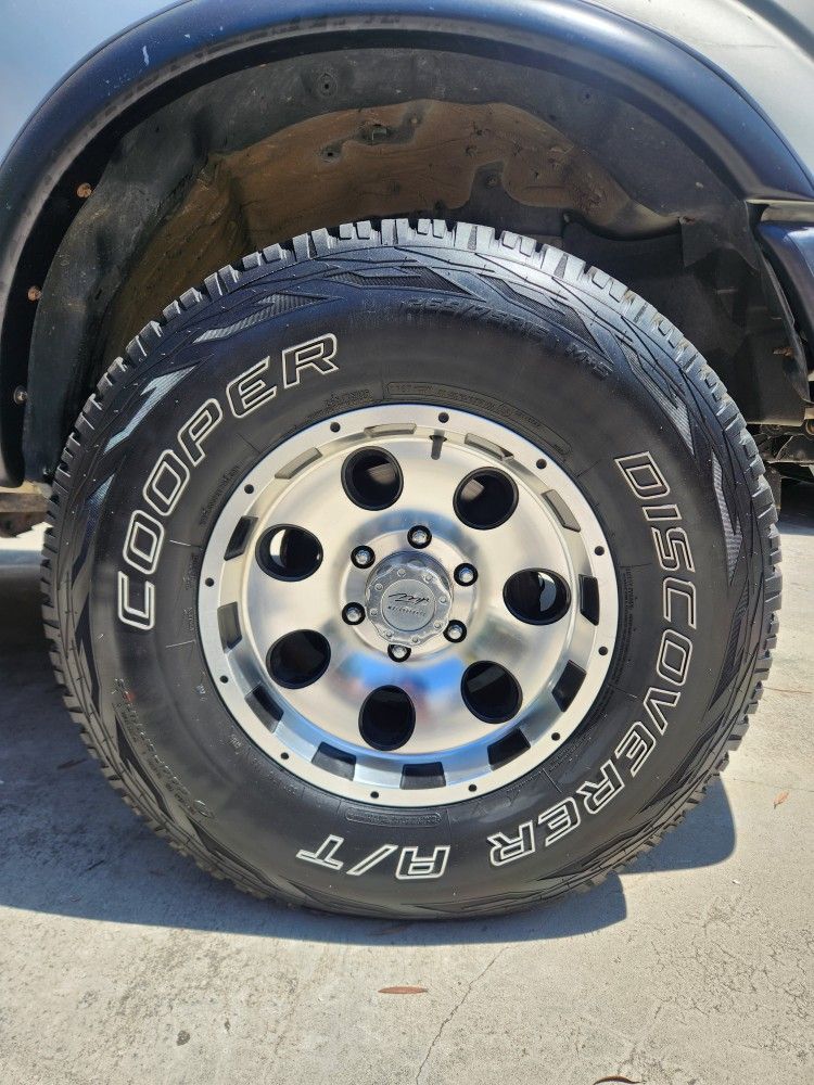 MB Razor Wheels Tacoma