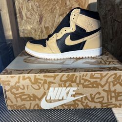 Air Jordan 1 OG Heirloom