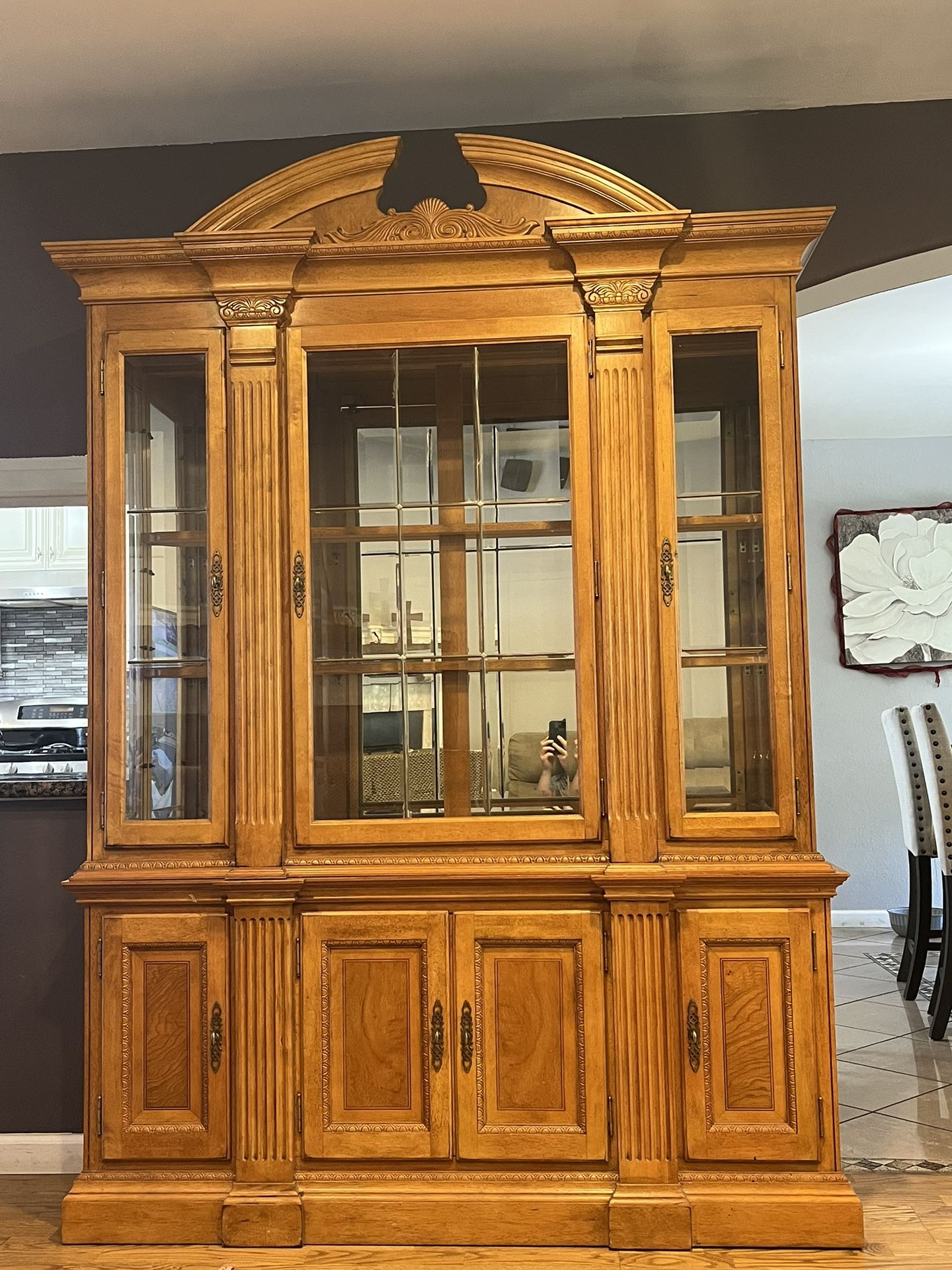 AMAZING OAK WOOD HUTCH