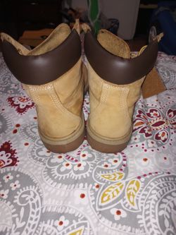 Timberlands Size 4.5  Used 2wice Indoor Ls