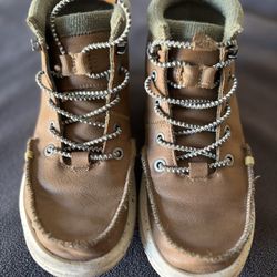 Hey Dude Bradley Leather Boots for Kids - Round Moc Toe