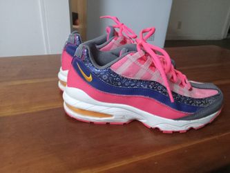 Nike Air Max Size 6y $40