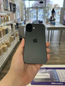 Apple - iPhone 17 6.3" (T-Mobile) (Premium Pre-owned) 256GB | $5 Down | Payment Plans Available