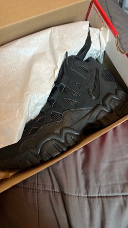 Nike Air “Slant” size 12