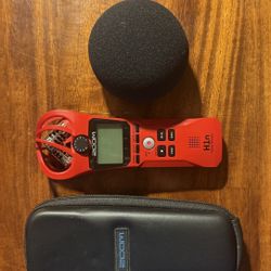 Red Zoom Field Recorder H1N