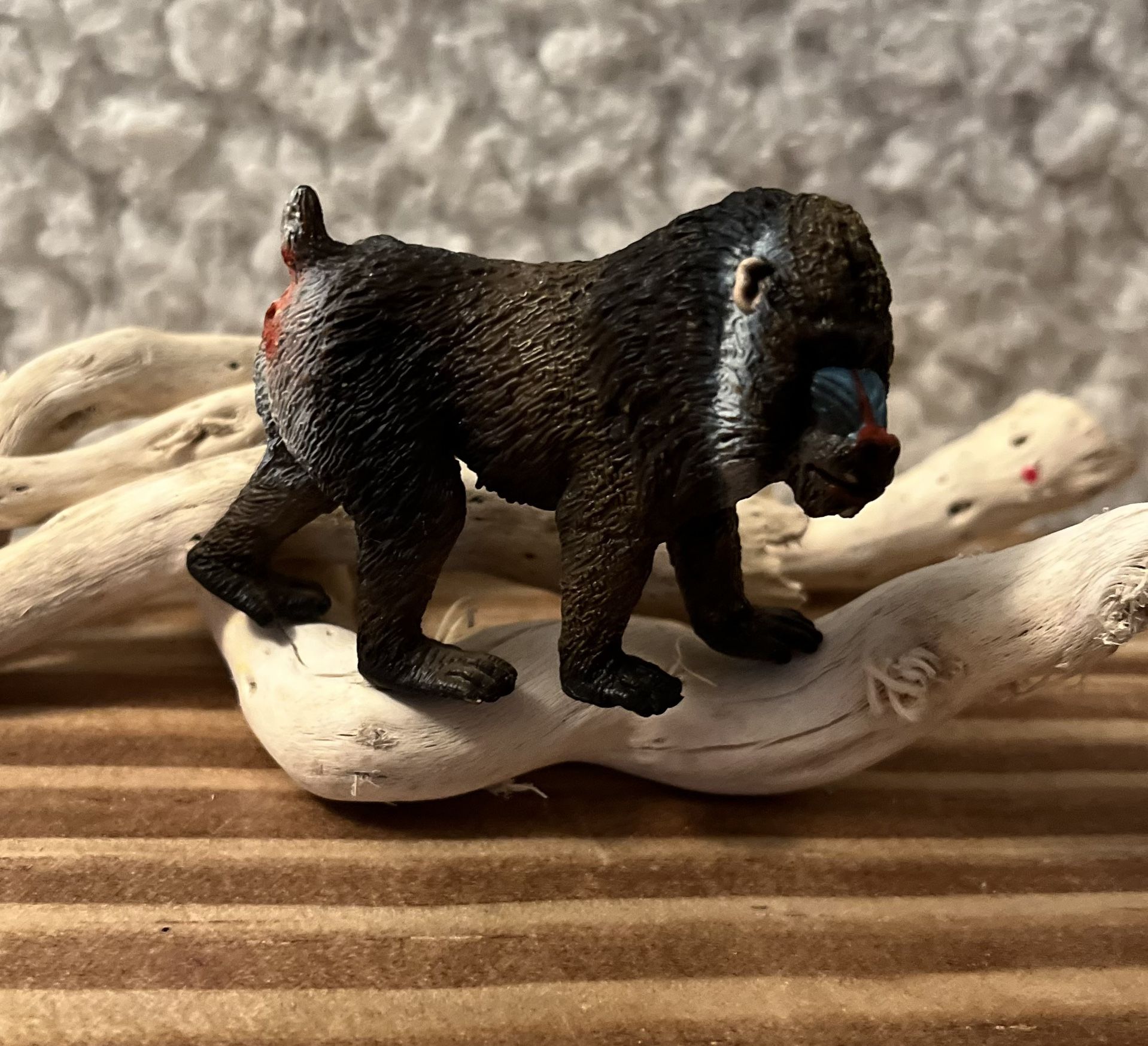 Schleich RETIRED RARE Mandrill Male Monkey