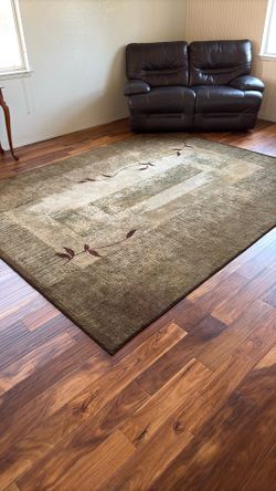 10’x8’ Green And Brown Rug 