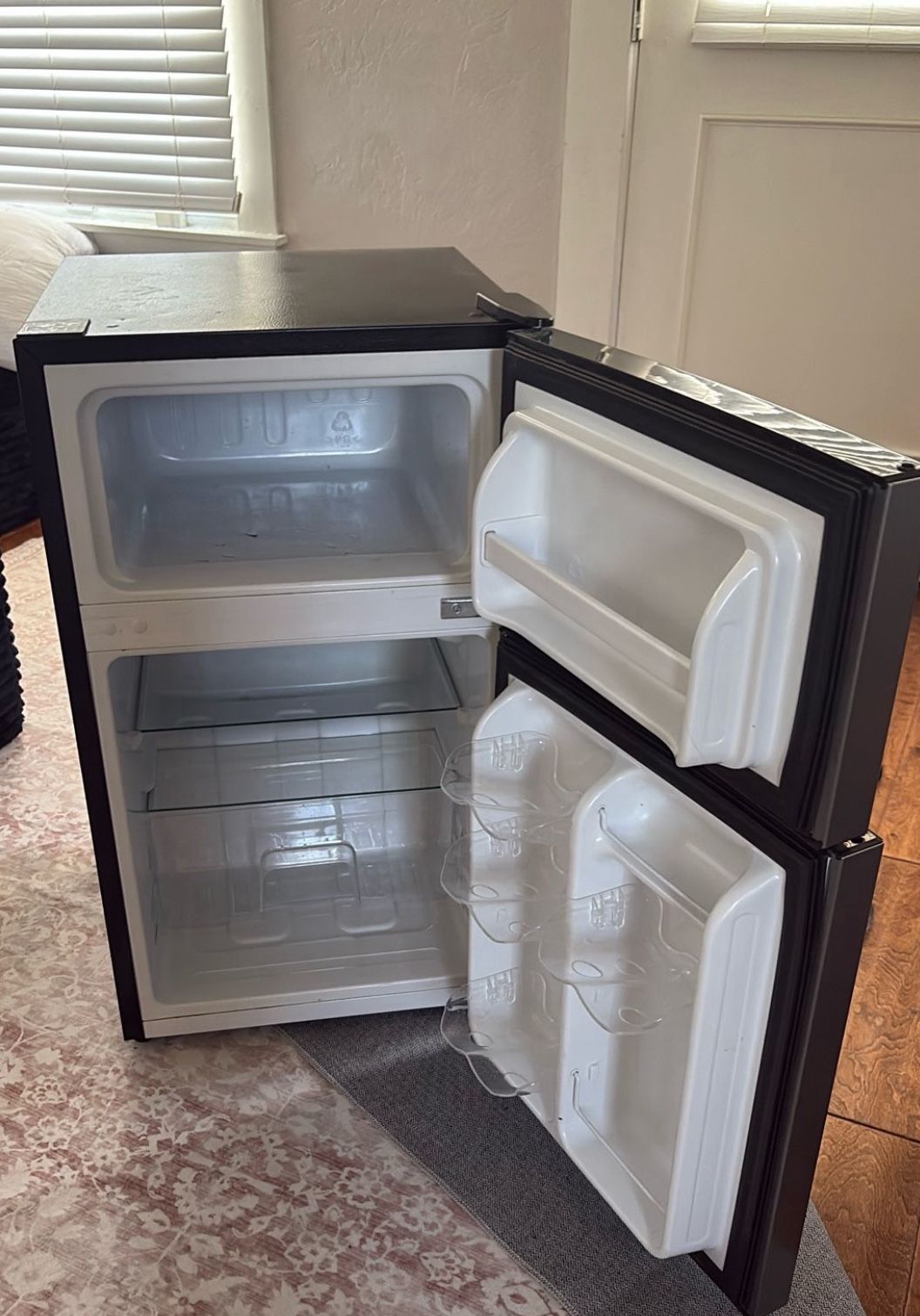 Mini Fridge With Freezer