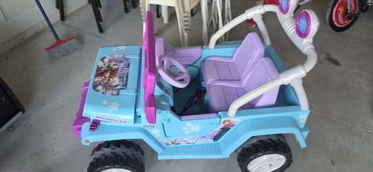 Disney Frozen powerwheels.