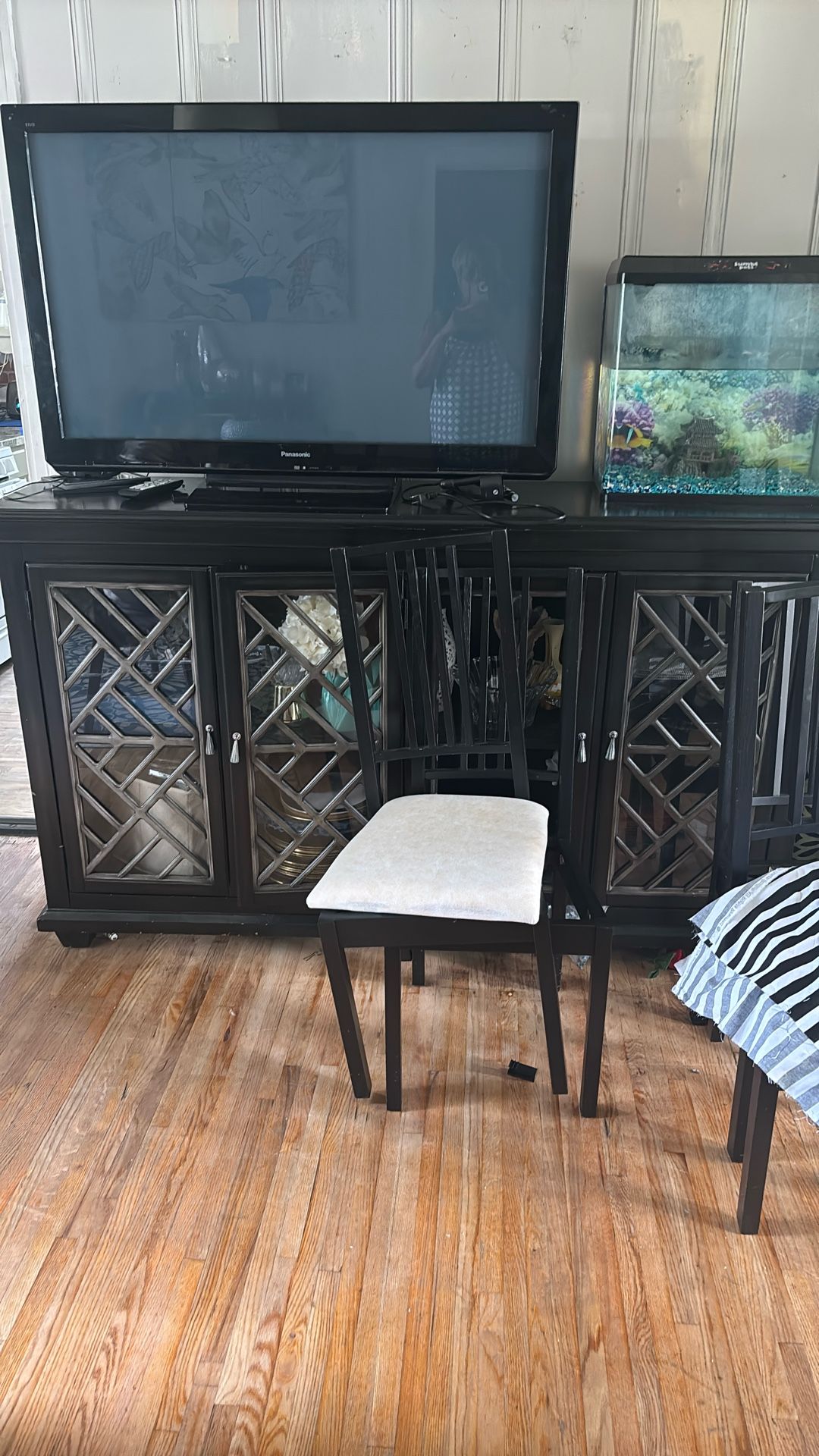 A Large Buffet $100