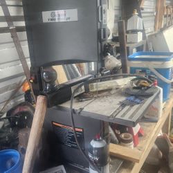 Small Wood Band Saw 