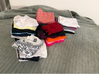 Women’s Clothing Lot – Tanks, Camis, Workout Tops & Casual Tops – Size S
