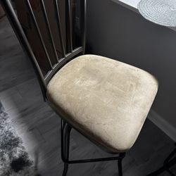 ✨ Set of 2 Bar Stools – $40 OBO (for the pair) ✨