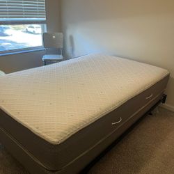 Complete full XL bed set