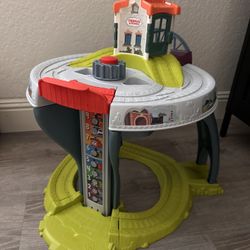 Thomas & Friends Train Table